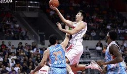 孟铎爆料赵睿受伤视频,赛场惊魂，球员健康引关注